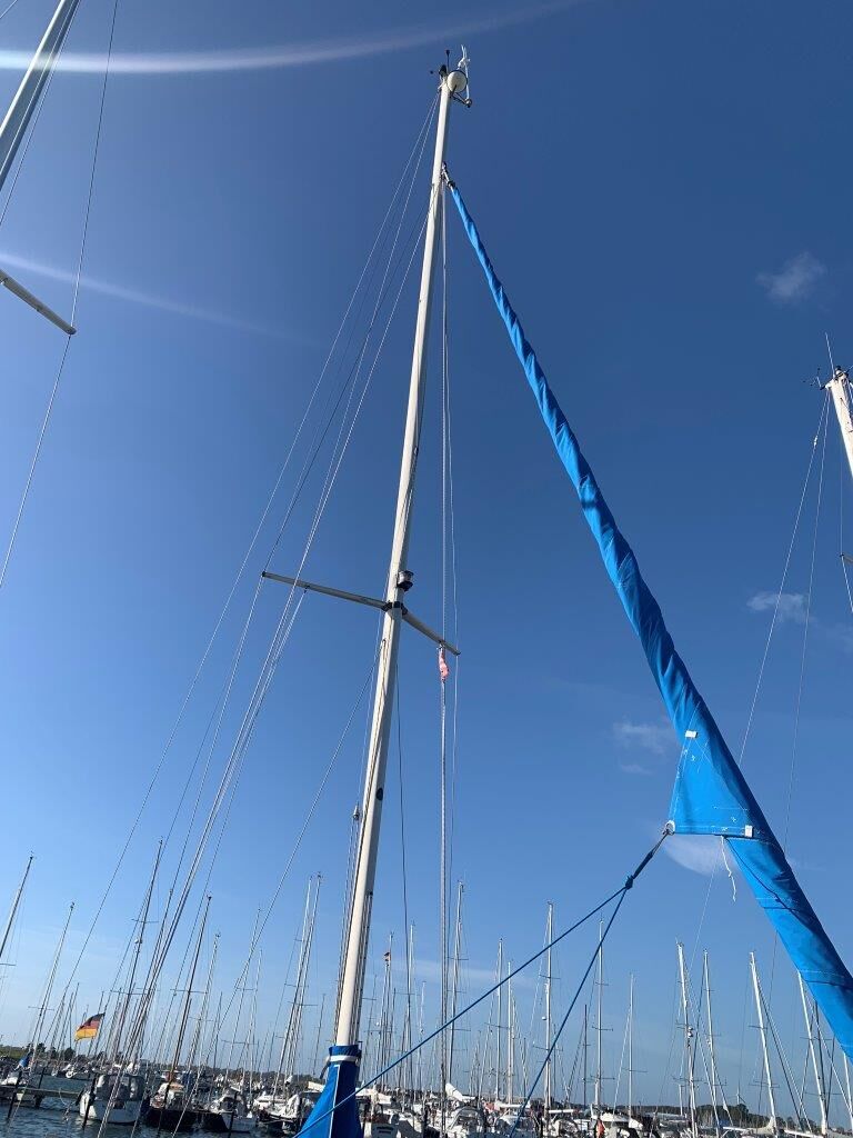 Segelyacht Hallberg-Rassy 29 Fehmarn Sailing World Yachtmakler 26