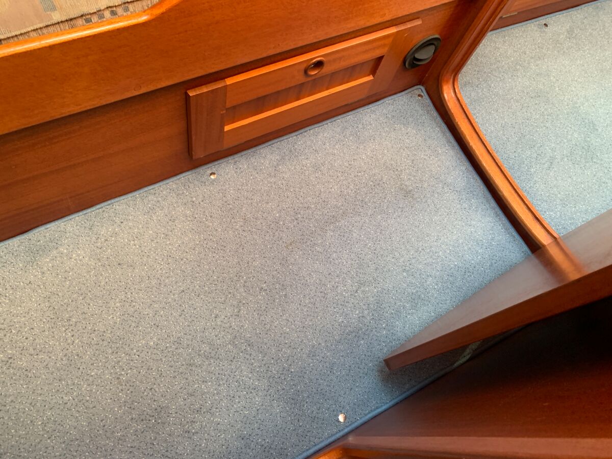 Segelyacht Hallberg-Rassy 45 Sailing World Yachtmakler Heiligenhafen 94