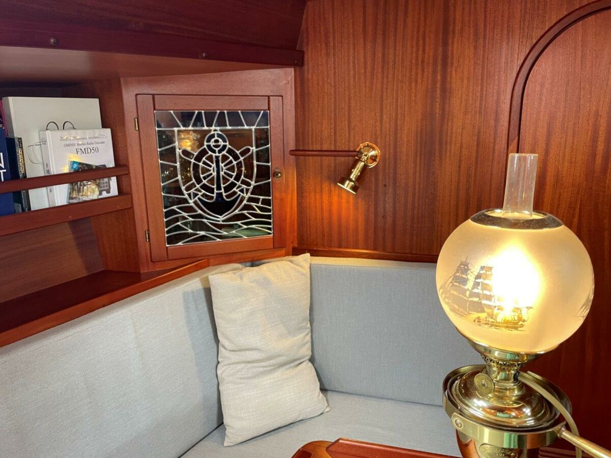 Segelyacht Motiva 39S Sailing World Yachtbrokers 99