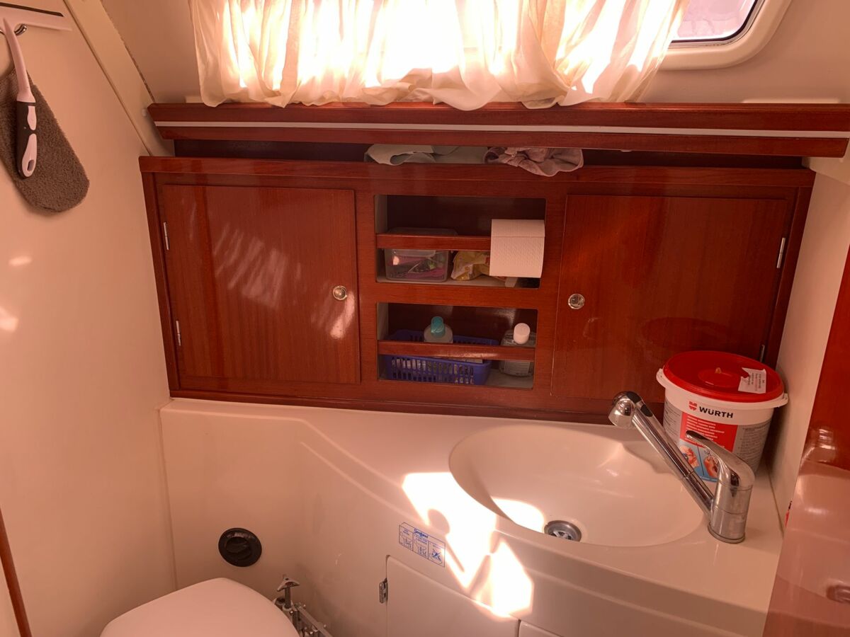 Hanse 411