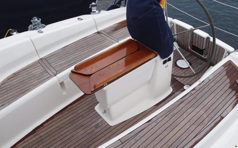Sailing Yacht Bavaria 34 Cruiser Sailing World Yachtbrokers Heiligenhafen 6