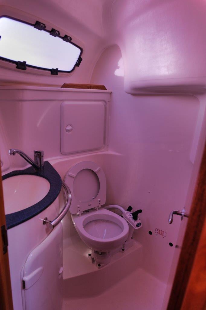 Segelyacht Bavaria 30 Cruiser Sailingworld Yachtmakler Heiligenhafen 13