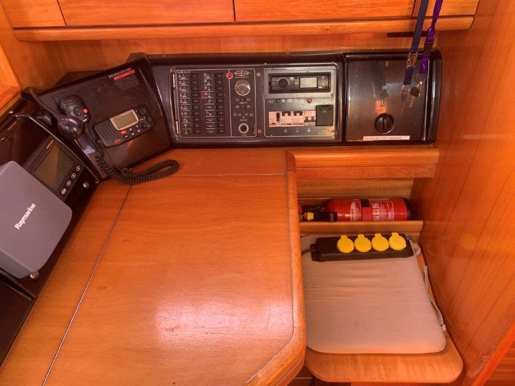 Segelyacht Bavaria 37 Cruiser Sailing World Yachtbrokers Heiligenhafen 10