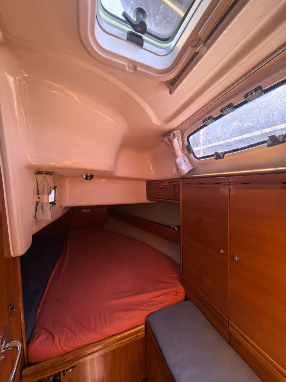 Bavaria 38 Blick in Doppelkabine achtern