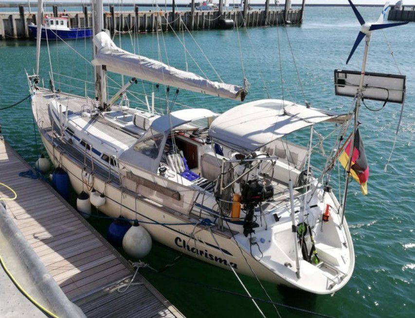 Sailing Yacht Bavaria 42 Sailing World Yachtbrokers 2