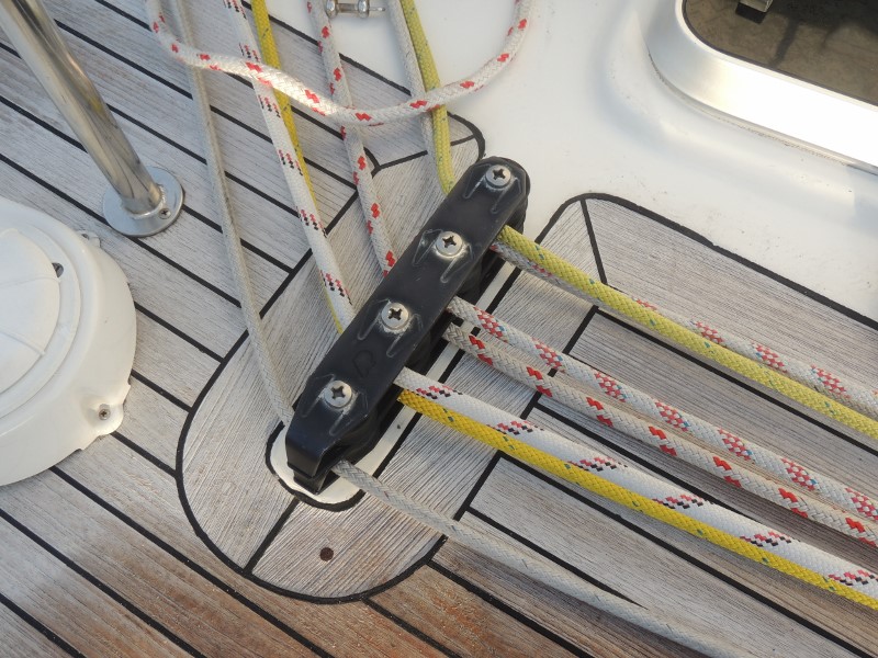 Sailing Yacht Bavaria 42 Sailing World Yachtbrokers 82