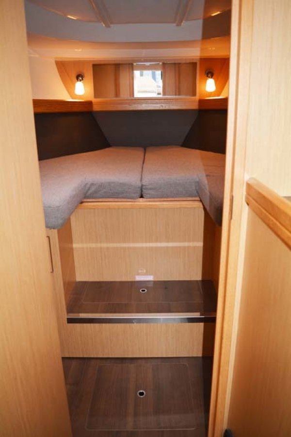 Motoryacht Bavaria Sport 35 Sailing World Yachtmakler Heiligenhafen 28