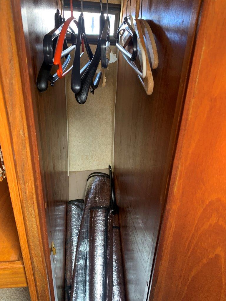 Sailing Yacht Beneteau Evasion 37 Ketch Sailing World Yachtbrokers Heiligenhafen 84