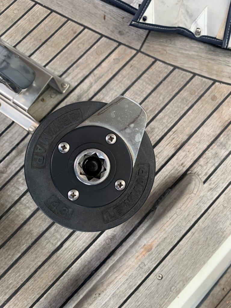 Segelyacht Hallberg-Rassy 45 Sailing World Yachtmakler   (79)