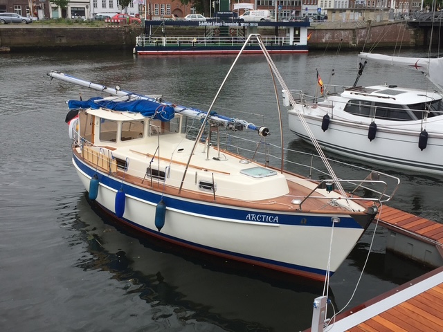 Motorsegler Hallberg-Rassy 94 Sailing World Yachtmakler 93