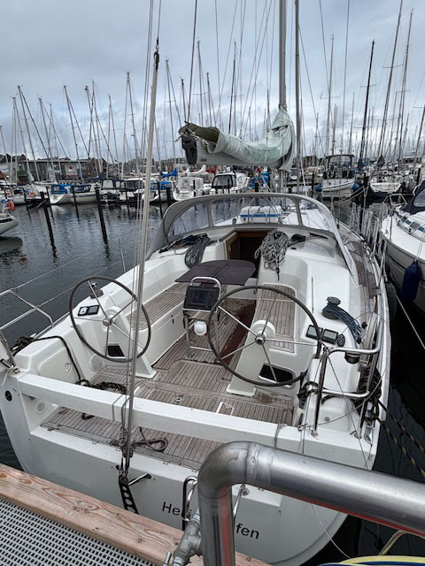 Segelyacht Hanse 375 Sailing World Yachtmakler Heiligenhafen 32