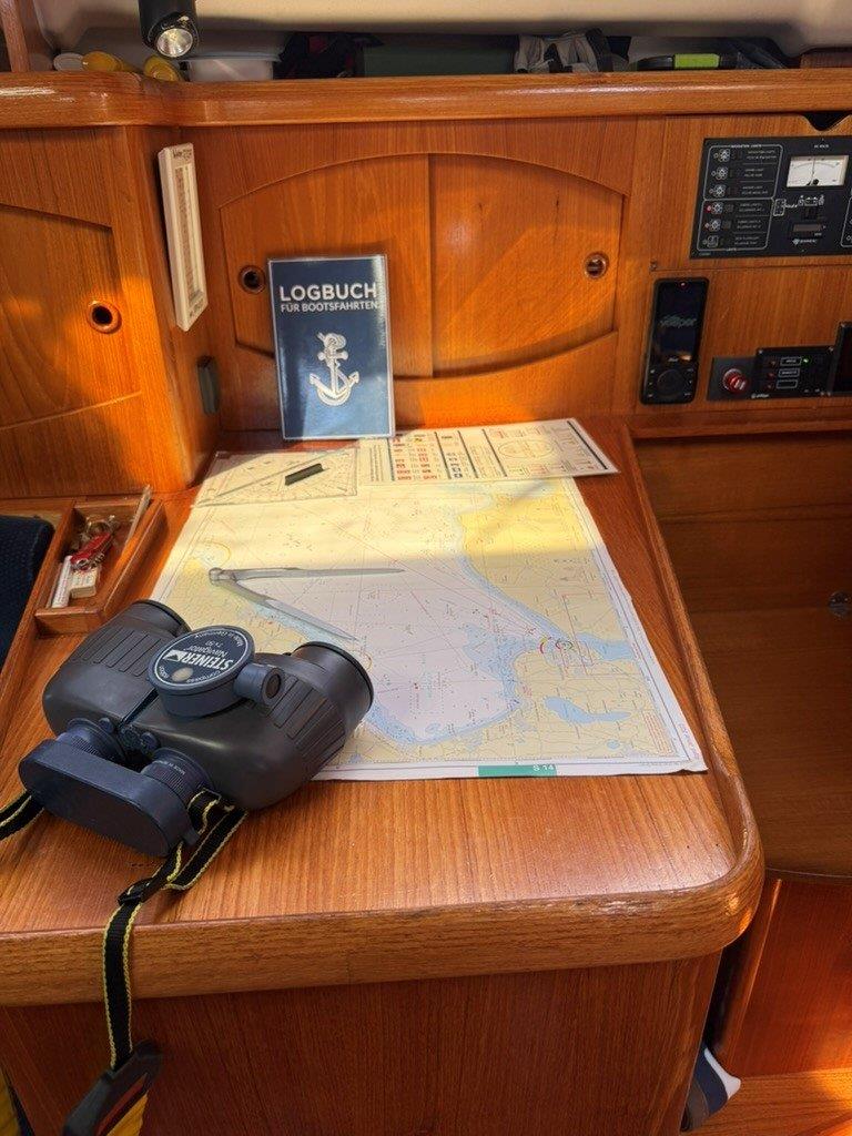Sailing Yacht Jeanneau Sun Odyssey 32.2 Sailing World Yachtbrokers Heiligenhafen 20