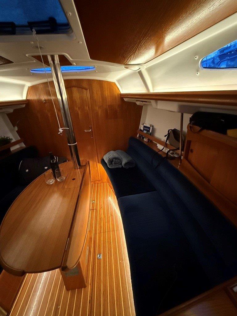 Sailing Yacht Jeanneau Sun Odyssey 32.2 Sailing World Yachtbrokers Heiligenhafen 39