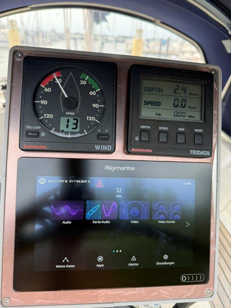 Sailing Yacht Jeanneau Sun Odyssey 32.2 Sailing World Yachtbrokers Heiligenhafen 41