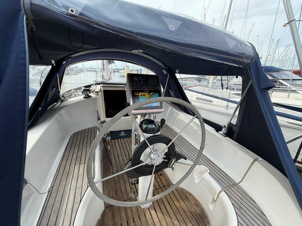 Sailing Yacht Jeanneau Sun Odyssey 32.2 Sailing World Yachtbrokers Heiligenhafen 42