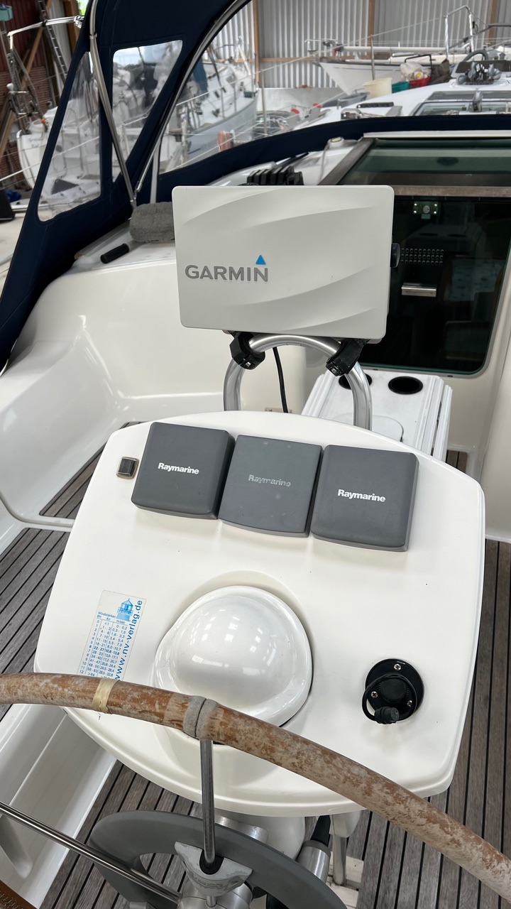 Sailing Yacht Jeanneau Sun Odyssey 37 -10
