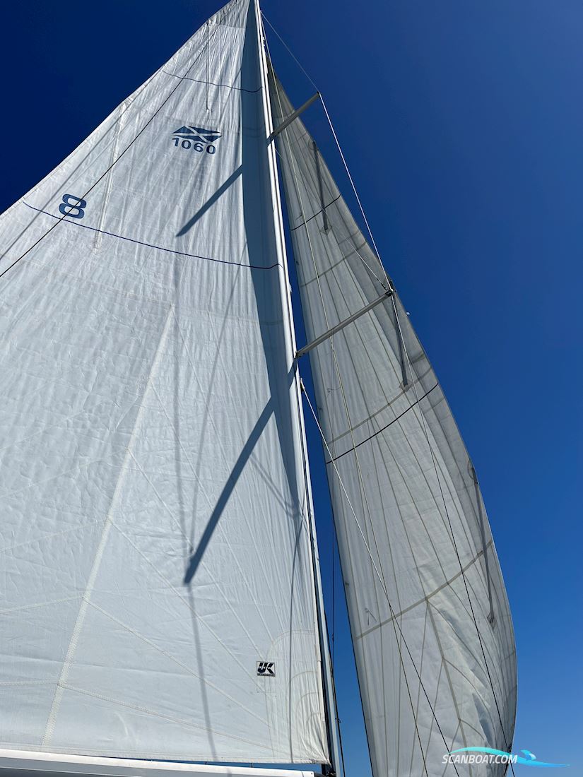 Segelyacht Maxi 1060 - 18