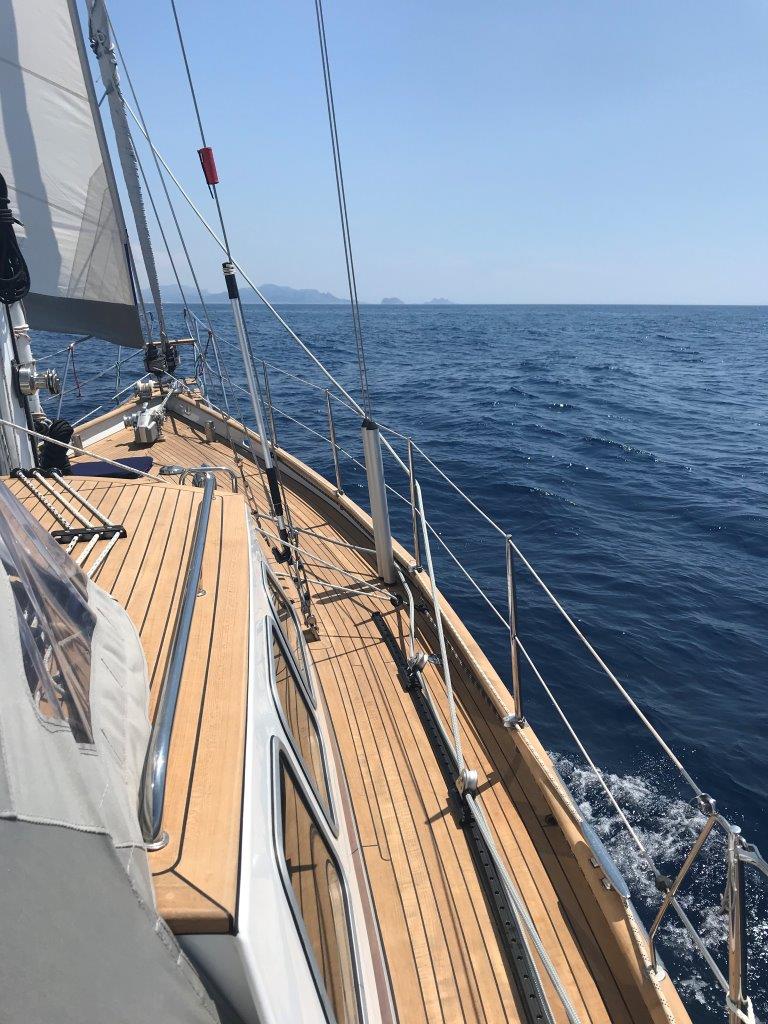 Segelyacht Motiva 39S Sailing World Yachtbrokers 35