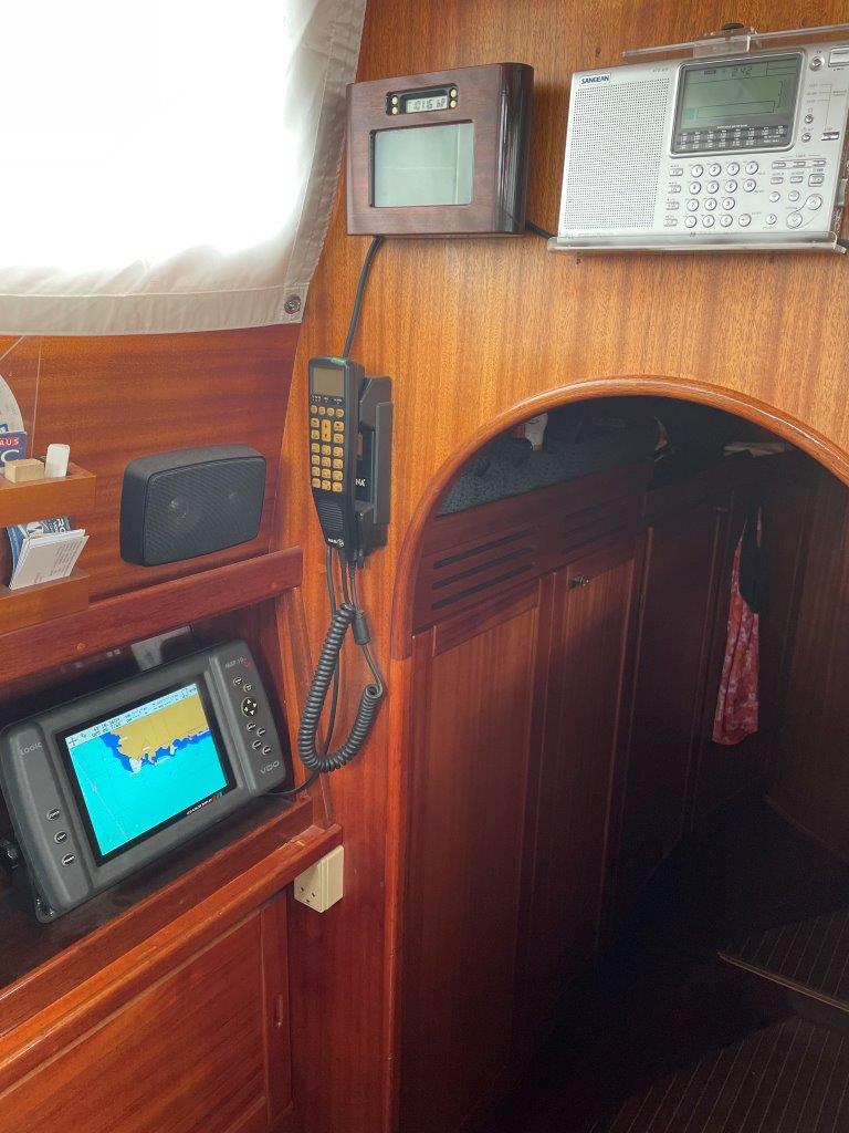 Segelyacht Motiva 39S Sailing World Yachtbrokers 94