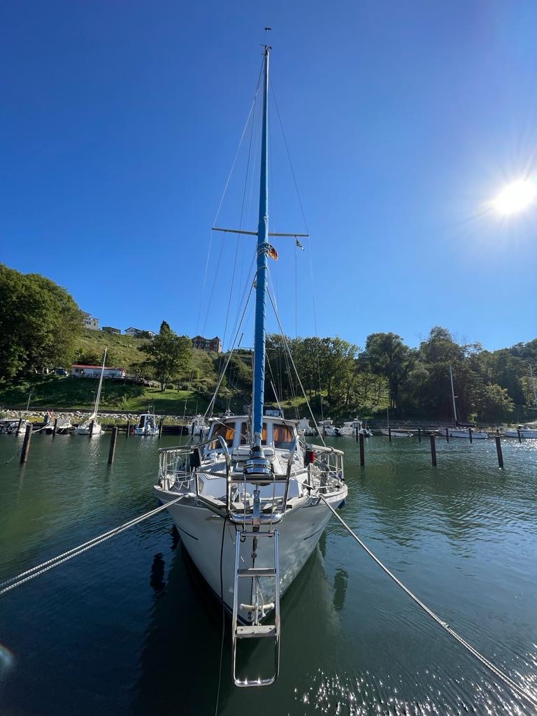 Motorsegler Nauticat 33 Sailing World Yachtmakler 4