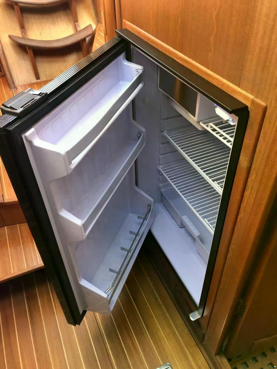 Decksalon Segelyacht Nordship 35 DS Sailing World Yachtmakler 13