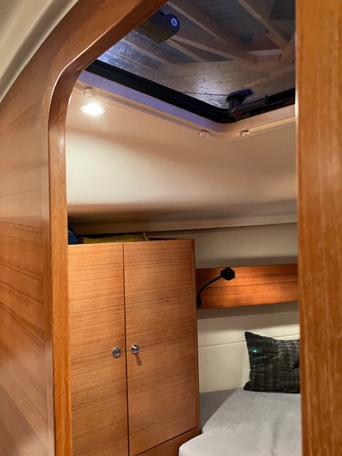 Sailing Yacht Salon 34 Sailing World Yachtbrokers 20