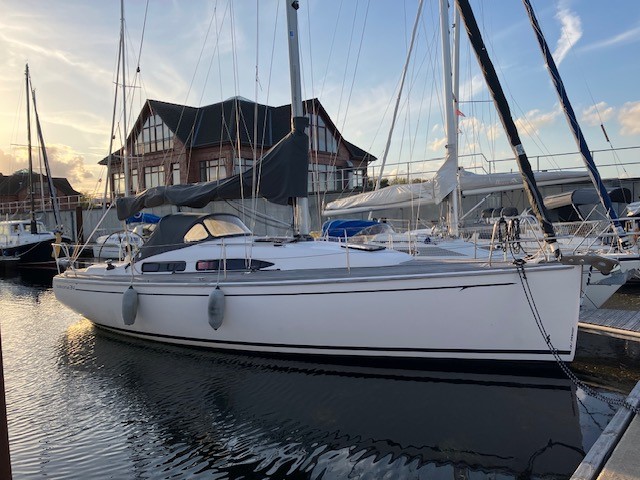 Sailing Yacht Salona 34 Sailing World Yachtbrokers 02