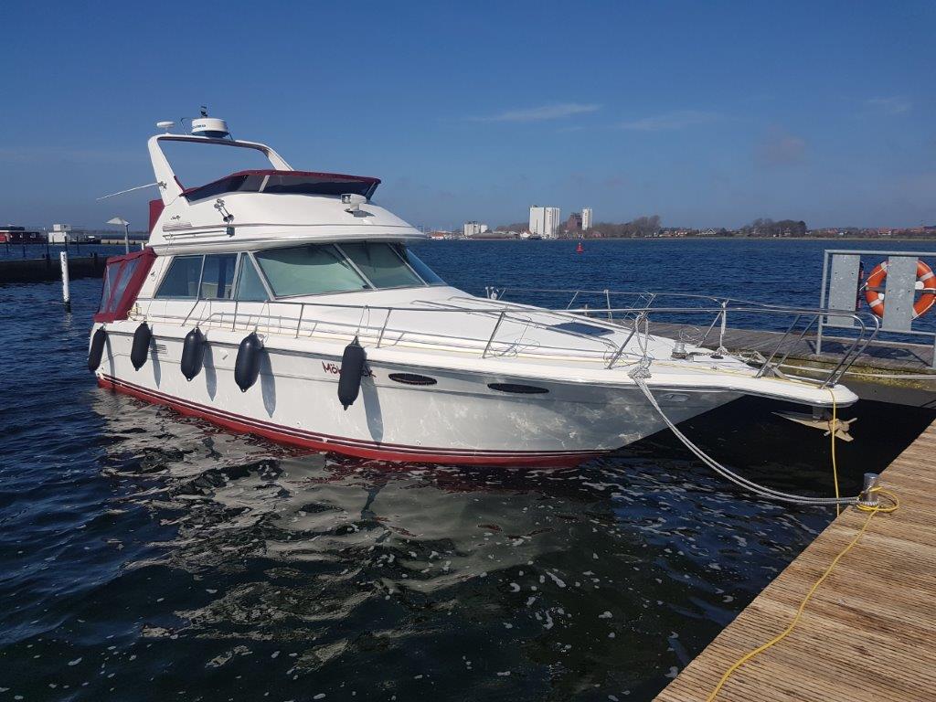 Motoryacht Sea Ray 370 DB Sailing World Yachtmakler Heiligenhafen 1