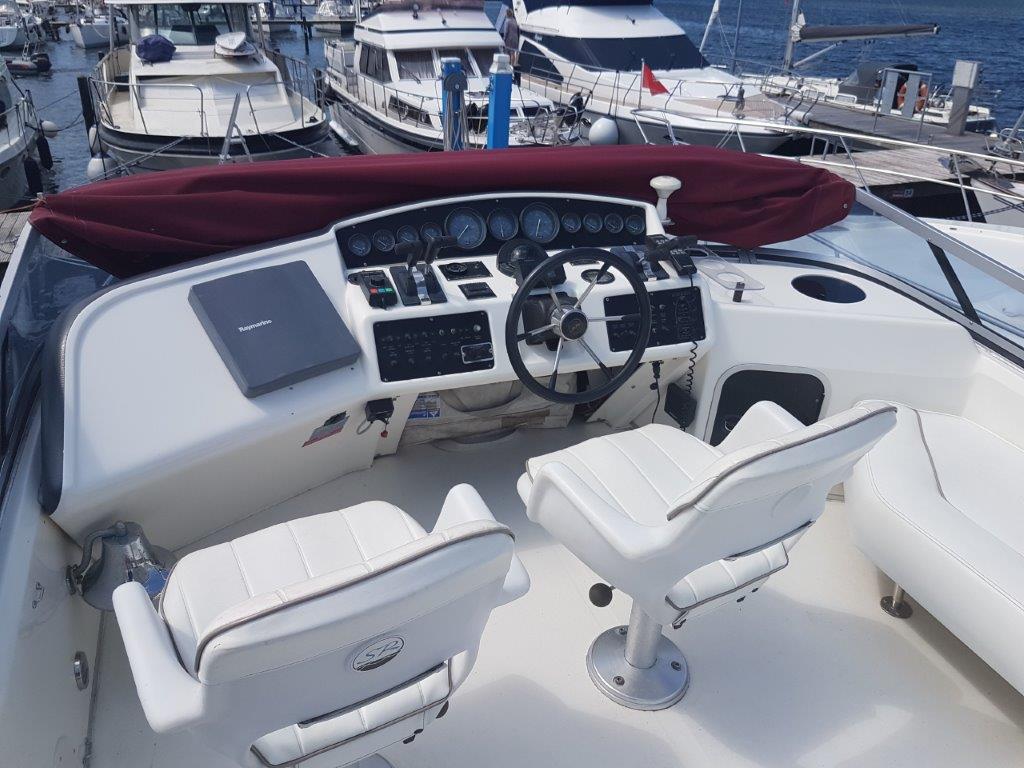 Motoryacht Sea Ray 370 DB Sailing World Yachtmakler Heiligenhafen 4