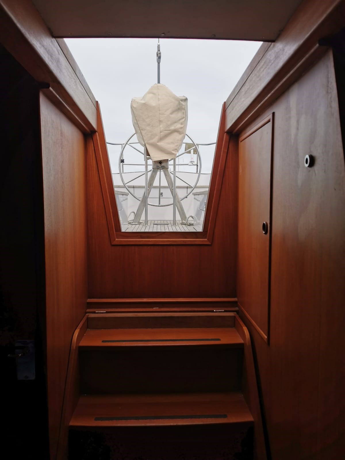 Sailing Yacht S&S 50 Sailing World Yachtbrokers 14