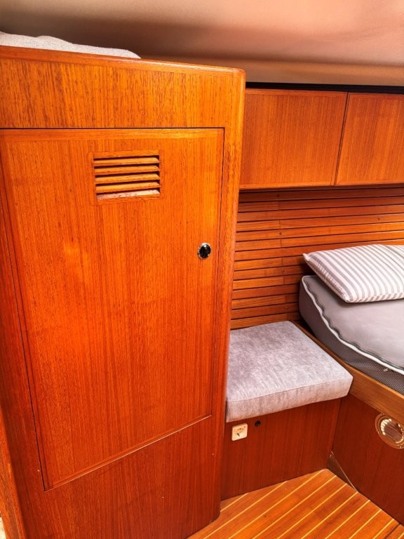 Sailing Xacht X-442 Sailing World Yachtbrokers 11